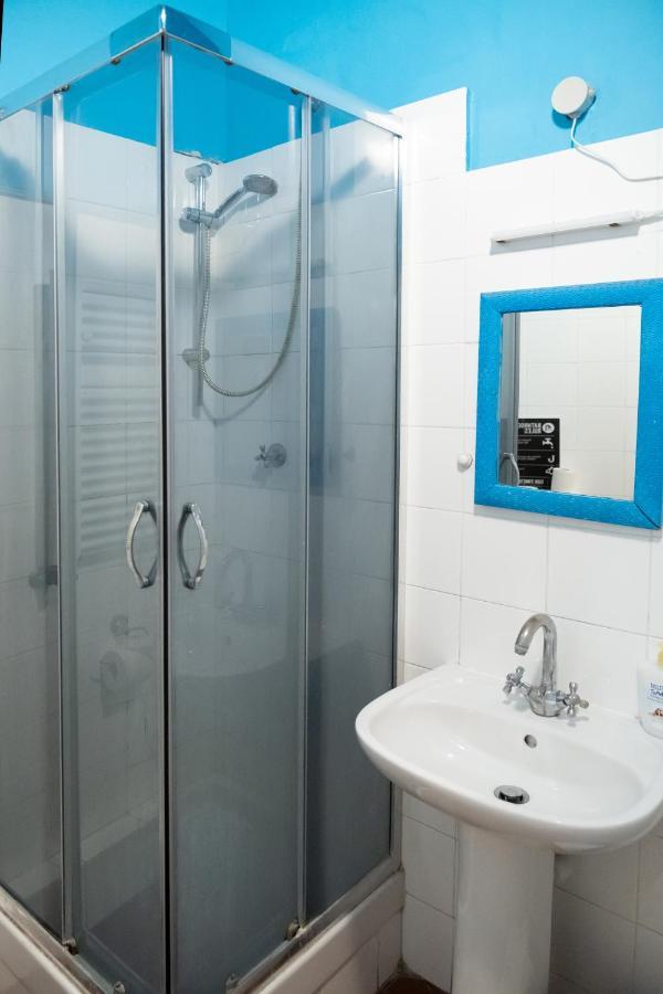 Hostel Manena